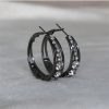 boucles d'oreilles petits anneaux sertis de strass noir