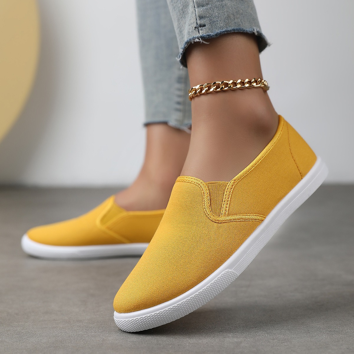 chaussures en toile pour homme ou femme jaune