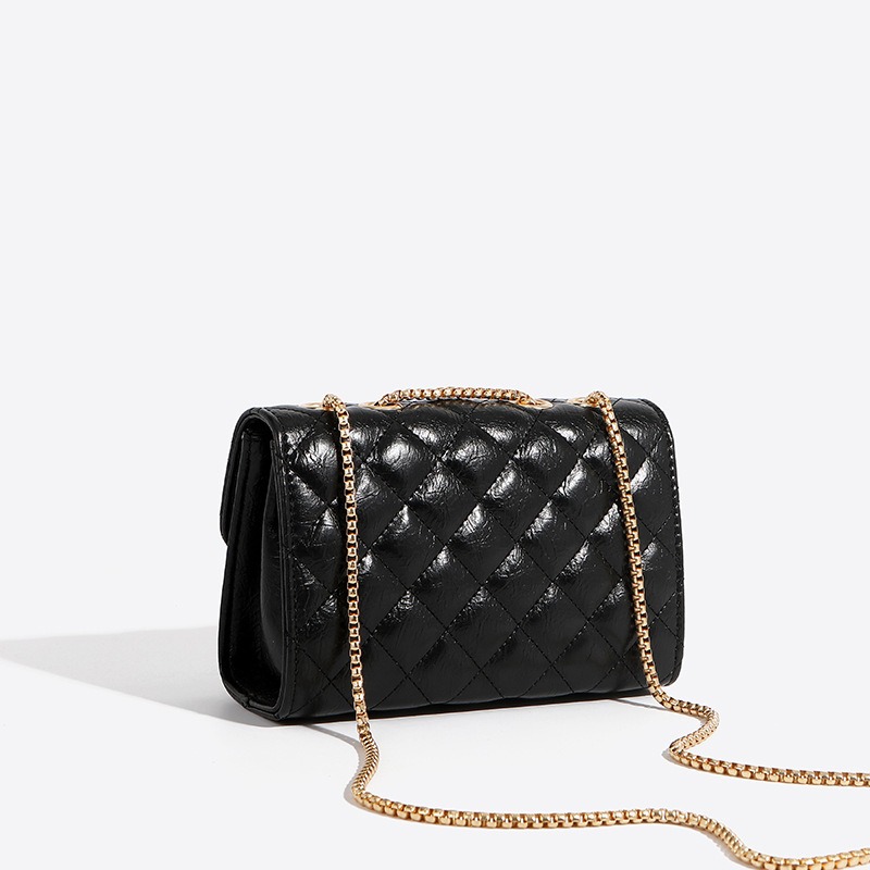 sac à main matelassé noir avec chainette
