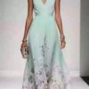 robe de soirée élégante en mousseline sans manches col croisé drapé vert pale