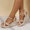 sandales à brides talon compensé beige 2