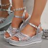 sandales compensées pour femme en maille argent 2