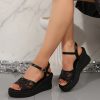 sandales compensées pour femme en maille noir 3